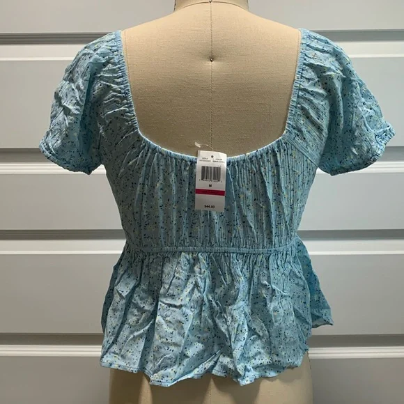 NWT ruched  floral top with shoulder cap short sleeves and ballerina neckline - Picture 8 of 12